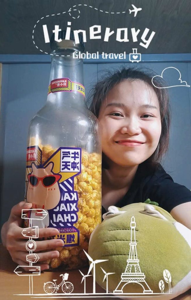 Hai tháng trôi qua thật nhanh, hôm nay đã là buổi học cuối cùng rồi. Đối với em, đây là một khóa học rất đặc biệt. Em chưa bao giờ học một khóa học mà có nhiều giáo viên như vậy, thậm chí nhiều hơn cả số lượng học sinh. Nhưng cũng chính vì vậy mà em đã học được rất nhiều, từ mỗi thầy cô một chút.  Qua 2 tháng, em đã biết cách triển khai tiến hành từng phần học, biết được một bài giảng phải có những phần nào. Ngoài ra, em cũng được học thêm về ứng dụng công nghệ vào trong giảng dạy. Phần tạo hình ảnh bằng AI khá là hay, giúp em tiết kiệm được nhiều thời gian.